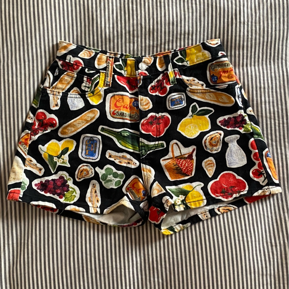 Lisa Says Gah Evan Short - Italian Summer Black 🍝🥖🍅🍋